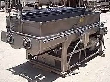 30 cu.ft. Dual Compartment Stainless Steel Paddle Blender - Image 3