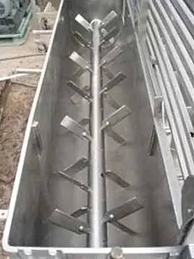 30 cu.ft. Dual Compartment Stainless Steel Paddle Blender - Image 10