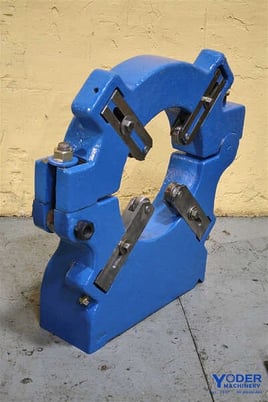 18" LeBlond 4-point roller type steady rest, 10" x28" base, cast iron construction, #54043 - Image 1
