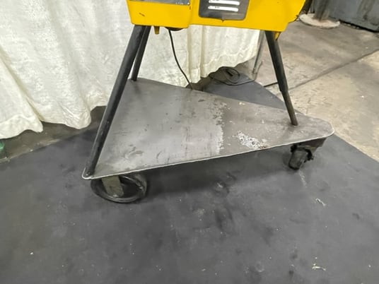 2" Northern #89134, pipe threader, oiler pump, roll around cart, 1 HP, 110 V., 1999, #75391 - Image 9