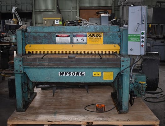 10 gauge x 4.4' Wysong #1052, mechanical power squaring shear, ear operated manual back guage - Image 4