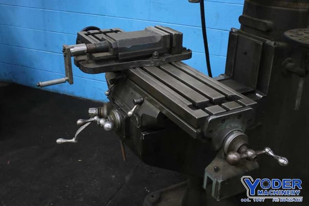 Round Tower #1-1/2, ram type vertical mill, 9" x42" table, 1 HP, forward/reverse, vise, #76541 - Image 4