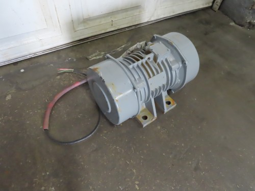 1.5 HP 1145/1155 RPM Cleveland RE-18-6BWK, vibratory motor, 230/460 Volts, refurbished - Image 2