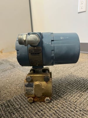 Rosemount #11516GP6S22M4S1, Smart Pressure Transmitter w/ Digital Screen, 0-50 psi cal., 100 psi max w.p. - Image 2