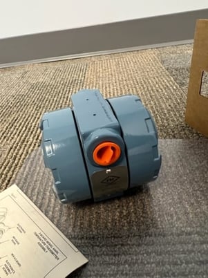 Rosemount #444RL2U1A1E5, Temperature Transmitter, 70/210 C span, 0 to 210 C cal. - Image 2