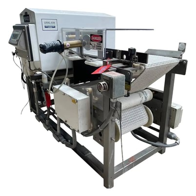 Goring Kerr #DSP-2, Metal Detector with Conveyor System, 1/2 HP, 1725 RPM, 14" width x 6" H metal detector - Image 4