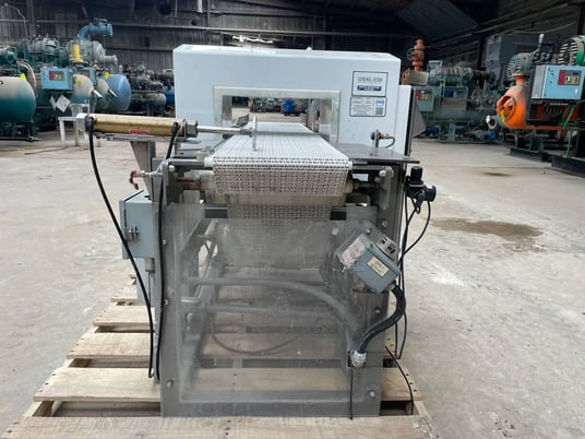 Goring Kerr #DSP-2, Metal Detector with Conveyor System, 1/2 HP, 1725 RPM, 14" width x 6" H metal detector - Image 5