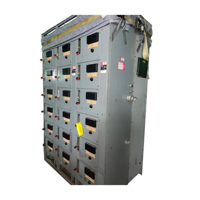 Square D, 3-section motor control c, 600 amps, 60 Hz, 3 phase - Image 1