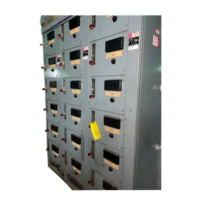 Square D, 3-section motor control c, 600 amps, 60 Hz, 3 phase - Image 2