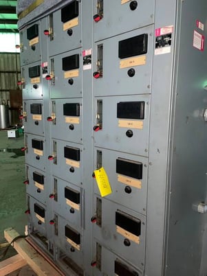 Square D, 3-section motor control c, 600 amps, 60 Hz, 3 phase - Image 4