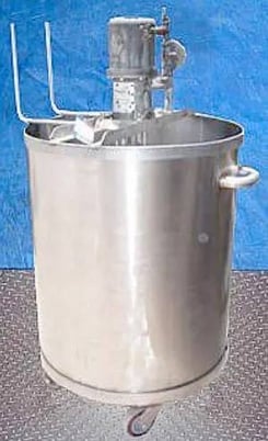 90 gallon Stainless Steel Tank with Graco Drum Pump, 28" diameter x 35" H inside dim., 80 psi - Image 6