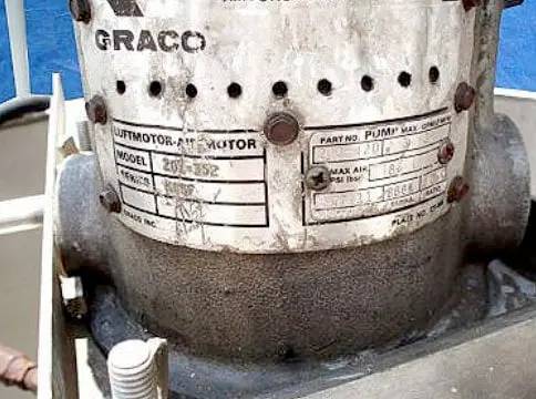 90 gallon Stainless Steel Tank with Graco Drum Pump, 28" diameter x 35" H inside dim., 80 psi - Image 10