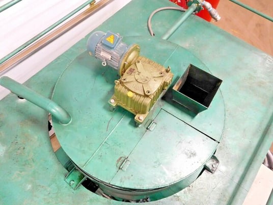Chongqubg Zhongneng Oil Purifier Mfg Co #LYE-1000, Engine oil recycling system - Image 4