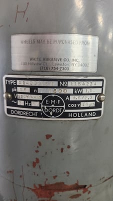 Medina #B, end grinder, 10" x 15" chuck, 7" x 3" x 1-1/4" bore wheel - Image 4