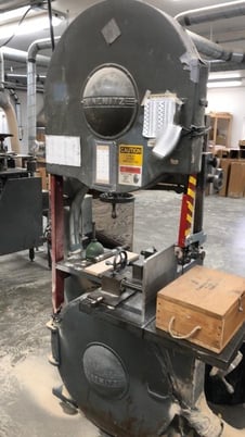 30" x 15" Tannewitz #PH, vertical band saw, 30" wheel diameter, 5 HP, 700 SFPM, 1.25" x 17' blade, S/N 16081 - Image 2