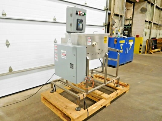 Packaging Progressions Inc. #200-S-F-13, High Speed Stacker, 1/2 HP, 1725 RPM, 560 lb. w/ pallet - Image 3