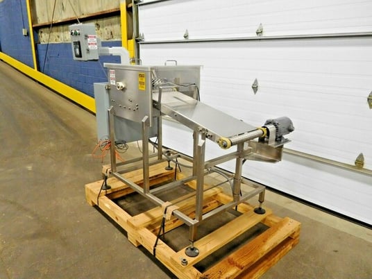 Packaging Progressions Inc. #200-S-F-13, High Speed Stacker, 1/2 HP, 1725 RPM, 560 lb. w/ pallet - Image 4