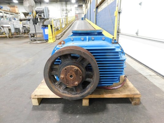 Blower Engineering #Tri-lobe-TL-700, Blower, 5" L x 2-11/16" width shaft, 10" inlet/outlet - Image 4