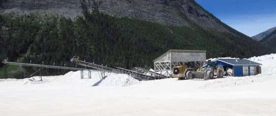 44" x 48" Sandvik Jaw Crusher Plant, 200 HP, 330-735 STPH, 48" x20' vibrating grizzly feeder - Image 9