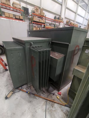 750 KVA 34500GY/19920 Primary, 208Y/120 Secondary, 3 phase, Padmount Transformer - Image 3