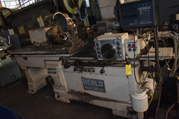 Heald #275 Sizematic, extended bridge,digital read out,behind wheel dresser, 3-jaw 10" chk, 14000 RPM - Image 2