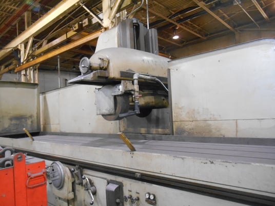 36" x 196" Thompson #6C, horizontal spindle surface grinder, 30 HP, excellent running condition - Image 6