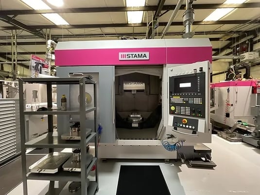 Stama #MC533, 5-Axis,trunion table, 12000 RPM,Siemens 840D,Reinashaw probe,HP coolant, 25 HP - Image 1