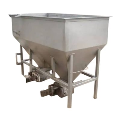 360 gallon Crepaco #R4RI, Dual APV Stainless Steel Feeding Hopper Tank and Pumps, 360 gallon dry capacity, 6' - Image 2