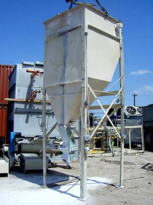 145 cu.ft. Steel Feeder/Hopper, 15' stand, 3' 2" L x 1' 9" width top access door, 10" L x 10" width inlet, 8" - Image 3