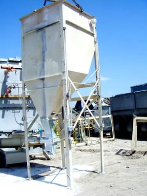 145 cu.ft. Steel Feeder/Hopper, 15' stand, 3' 2" L x 1' 9" width top access door, 10" L x 10" width inlet, 8" - Image 8