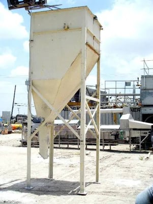 146 cu.ft. Steel Feeder/Hopper, 15' stand, 3' 2" L x 1' 9" width top access door, 10" L x 10" width inlet, 8" - Image 9