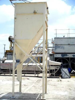 146 cu.ft. Steel Feeder/Hopper, 15' stand, 3' 2" L x 1' 9" width top access door, 10" L x 10" width inlet, 8" - Image 10