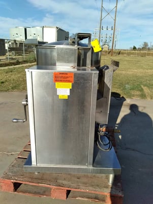40 gallon Groen #DHT/1P-40, Mixer Kettle, 100000 BTU/hr., 3.5" manifold gas press, 6" from sidewalls, 10" - Image 3