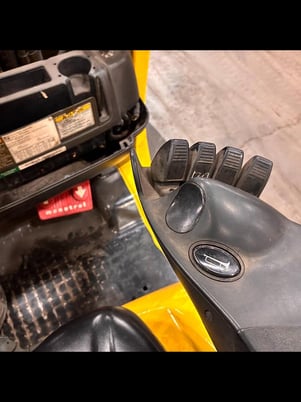 12000 lb. Hyster #S120FTPRS, 92" lowered, 185" raised mast, 60" Cascade clamp, 2018 - Image 6