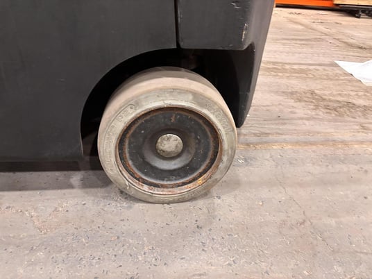 12000 lb. Hyster #S120FTPRS, 92" lowered, 185" raised mast, 60" Cascade clamp, 2018 - Image 8