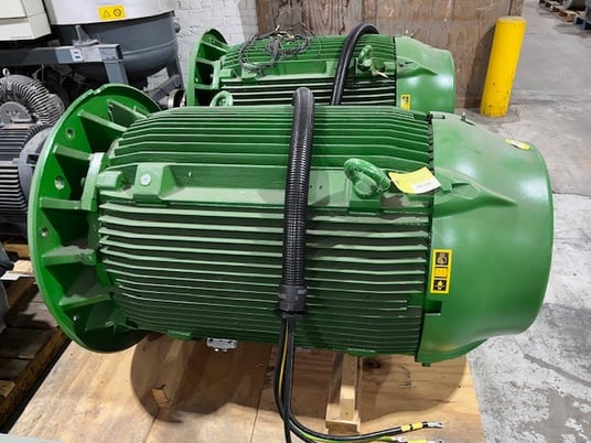550 HP 1790 RPM Weg, Frame 586/7TD, 460 Volts, New Motor. WP0954 - Image 2