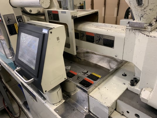 110 Ton, 6.3 oz., Niigata #MD110SIII, injection molding machine, 45mm screw, 2002 - Image 3