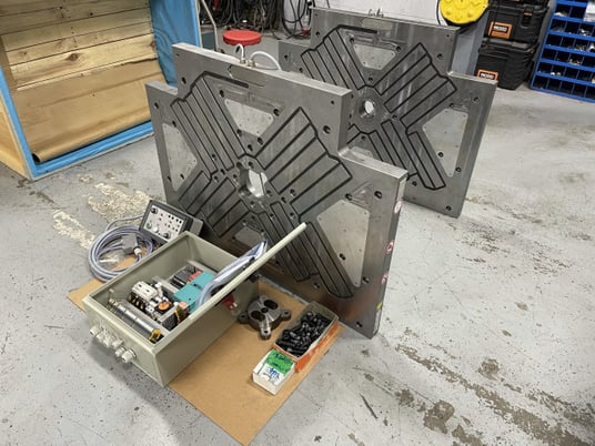 Engel, magnetic platen for 300 ton tiebarless, BURPMG10-480Vac contron unit, 2013 - Image 3