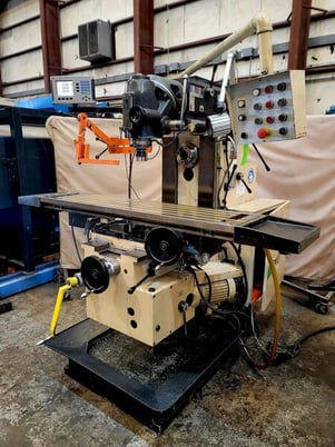 Summit, universal milling machine, 13.7" x59" table, pendant control, 3-Axis AcuRite digital read out - Image 4