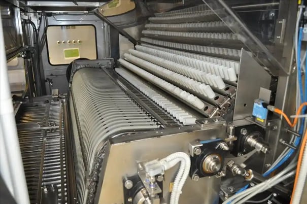 Cleaning Machine, Steriline #VQ1F44, Libra sterilization tunnel, 35000 vial/hr, 3 or 4 ml vial, 1995, S42848 - Image 9