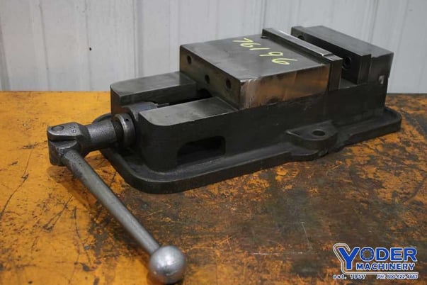 Kurt #D688 Angleloc machine vise, plain style, 6" x 8.8" x 1.735" jaw, #76196 - Image 3