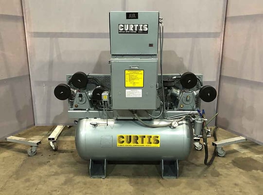 1.5 HP Curtis #8010, piston tank mounted air compressor, 300 cfm, 120 psi - Image 1