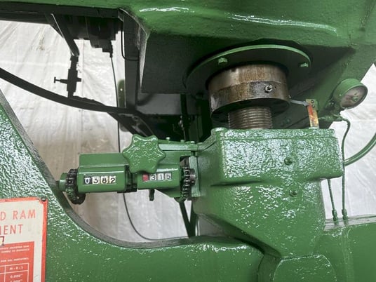 150 Ton, Chicago #810R, mechanical press brake, 10' overall, 102" between housing, 3" stroke, 8" throat, air - Image 6