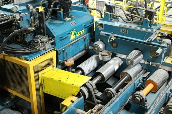 Lico 5-Saw Rip System with Scanning, 5-Moving Blades, Infeed, tilt hoist, unscrambler - Image 6
