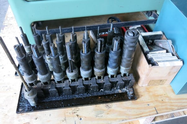 Sunnen #MBB-1660, honing machine, misc mandrels & stones, S/N 87125 - Image 3