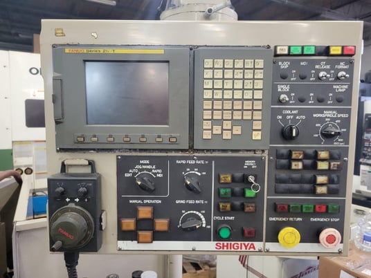 11.8" x 23.6" Shigiya #GAE-30-60, CNC angle head grinder, Fanuc 21iT, plunge, dresser, 2000 - Image 4