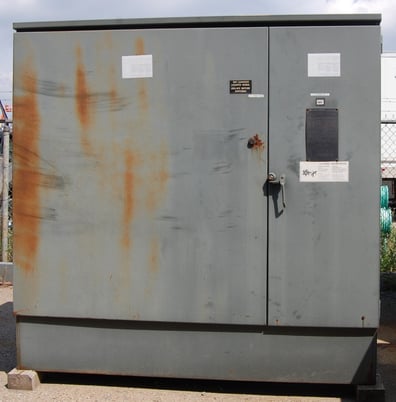 1000 KVA 13800 Primary, 240 Secondary, Square D, imp. 5.68%, oilfilled padmount - Image 3