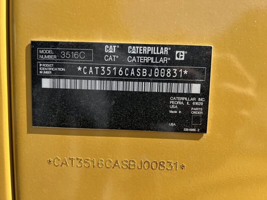 2000 KW, 1800 RPM, Caterpillar #SR4B, generator end, 12470 Volts, double bearing, 221 hours, 2009 - Image 4