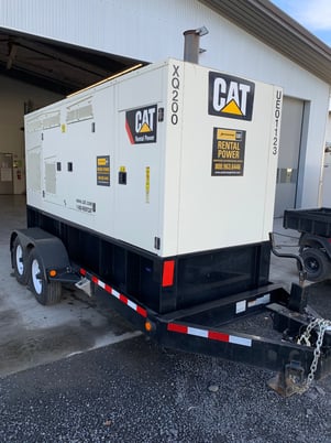 200 KW Caterpillar Portable #XQ200, EMCP 4.2 ctrl, 800A breaker, switchable voltage, jacketed water heater - Image 1