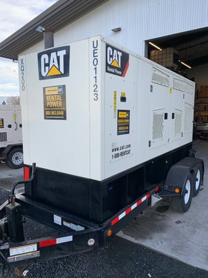 200 KW Caterpillar Portable #XQ200, EMCP 4.2 ctrl, 800A breaker, switchable voltage, jacketed water heater - Image 2